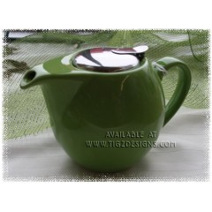 Clipper Tea Pot with Built-in Strainer   3-4 Cup - Creston BC Tea